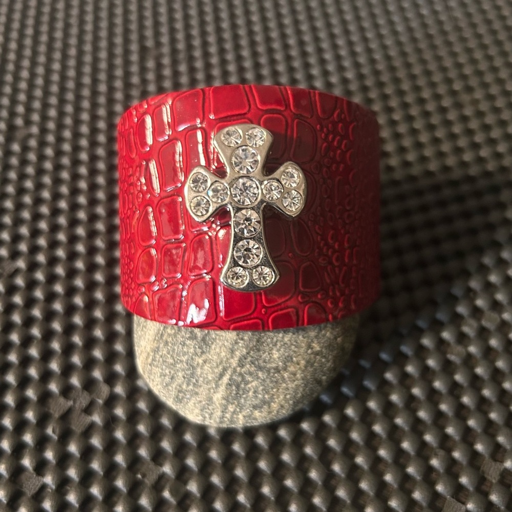 Cross Design Unique Bracelet